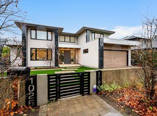 1026 Belmont Ave, North Vancouver, BC V7R 1K2