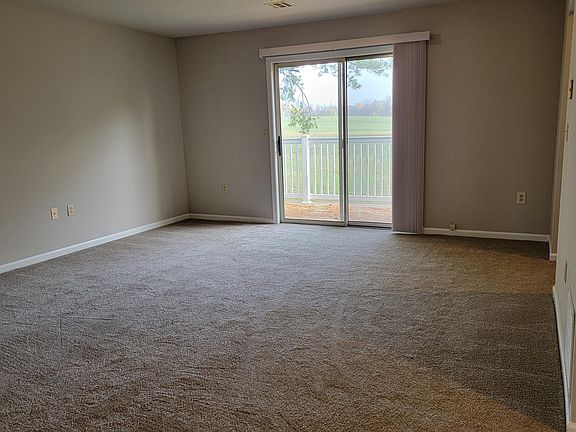 3rd image of 63 Hilldale Dr