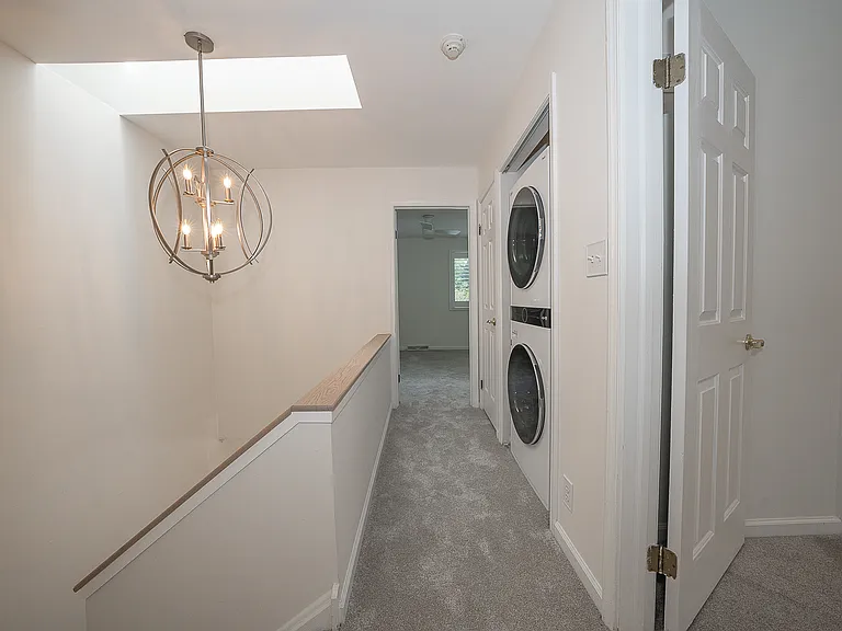 116 Montrose Ave #H — Photo 32