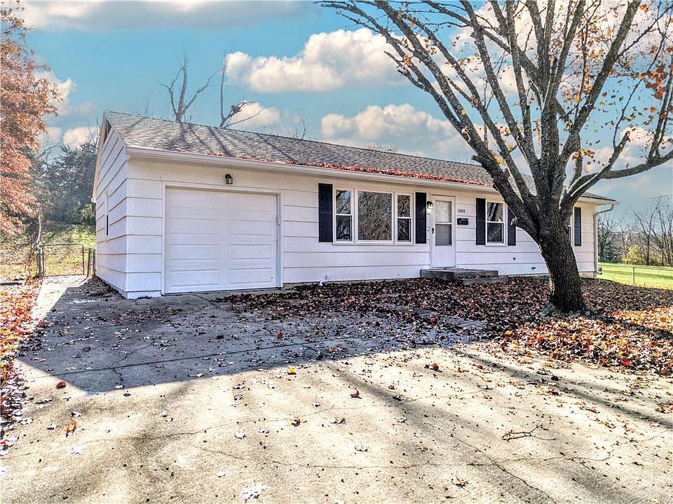 1st image of 1000 Stafford Dr