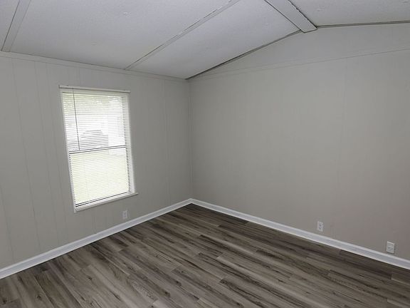 5th image of 707 Francis St E Lot C1