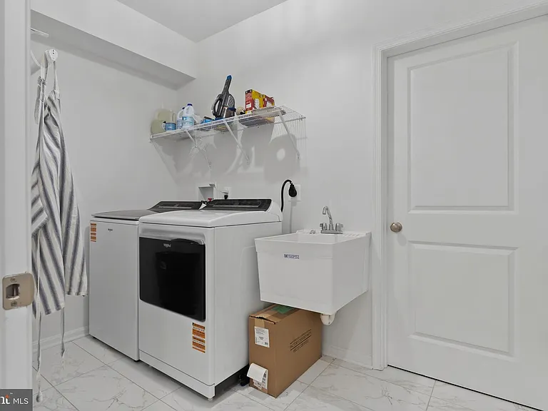 181 Haulover Dr — Photo 25