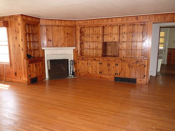 5th image of 247 Tremont St
