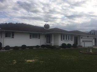 222 N 2nd Ave, Paden City, WV 26159