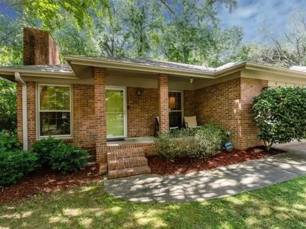 4742 Old Woods Rd, Charlotte, NC 28209
