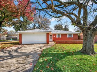 701 Hillside Dr, Sherman, TX 75090