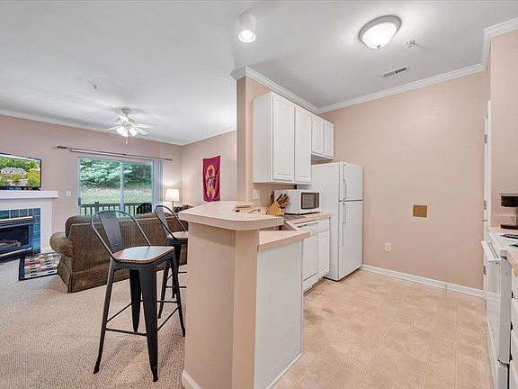 3rd image of 211 S Knollwood Dr Ste 2206