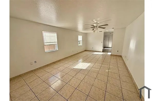 Building Photo - 1325 NW 75th Ter