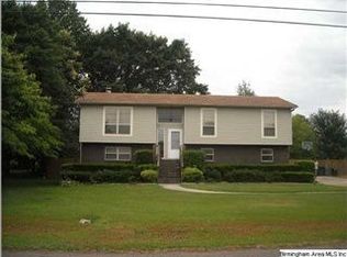 665 McClain Rd, Hueytown, AL 35023