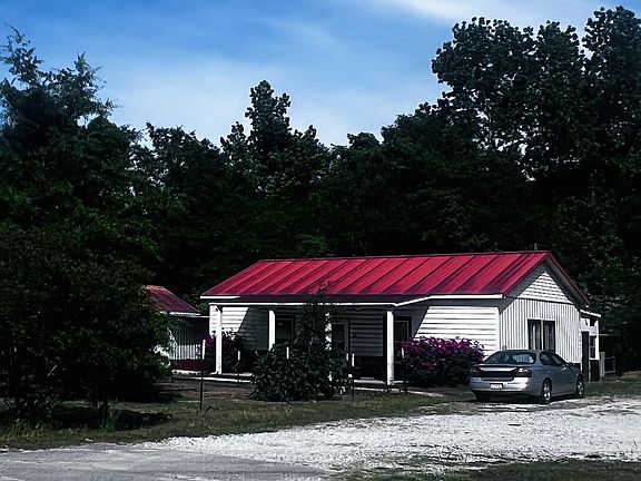 2nd image of 1117 Millwood Loop