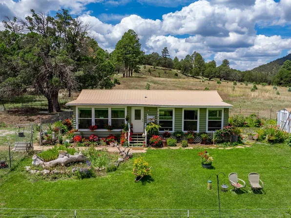 1752 Rio Penasco Rd, Mayhill, NM 88339