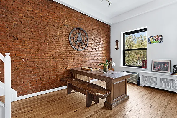 Sold by Compass | media 3