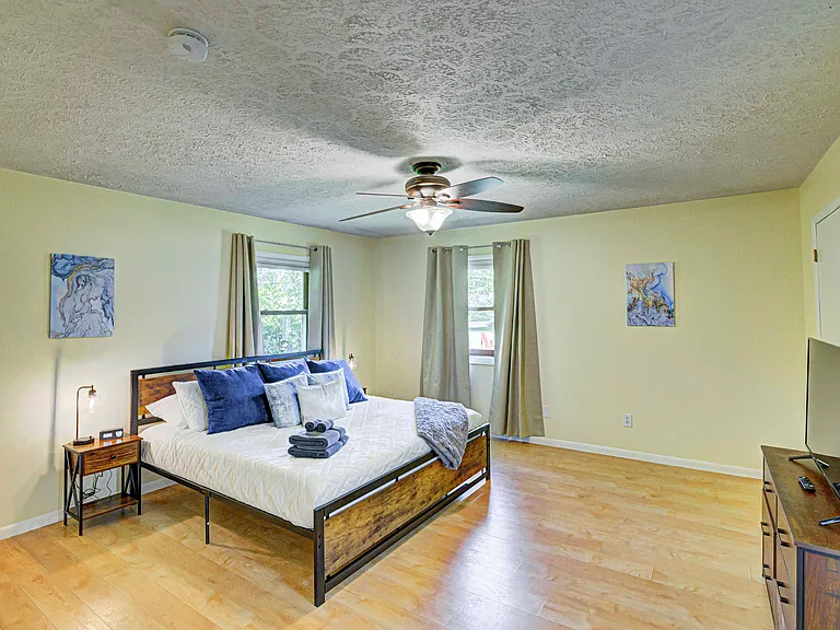 Dogwood Ln — Photo 20
