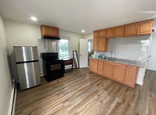 8 Scott Ave, Deer Park, NY 11729