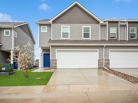 2nd image of 4024 NE Timber Ln