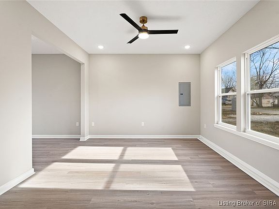 5th image of 547 W Kenwood Avenue
