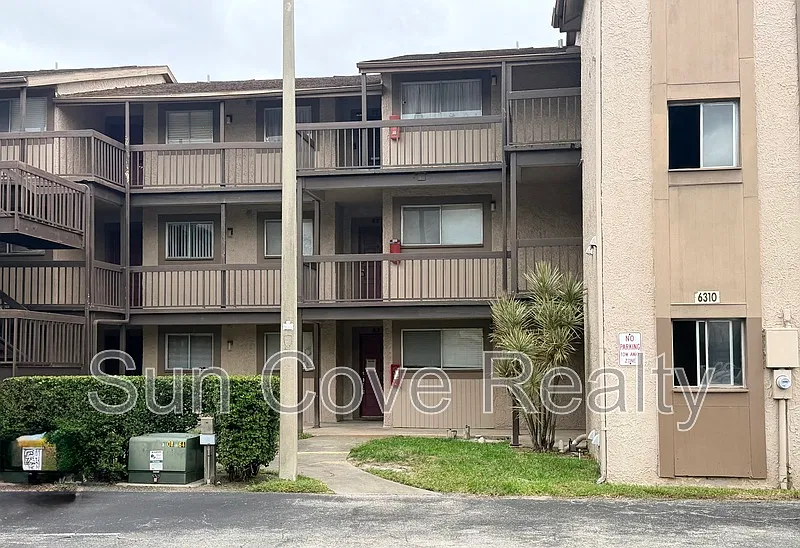 6310 Newtown Cir #10