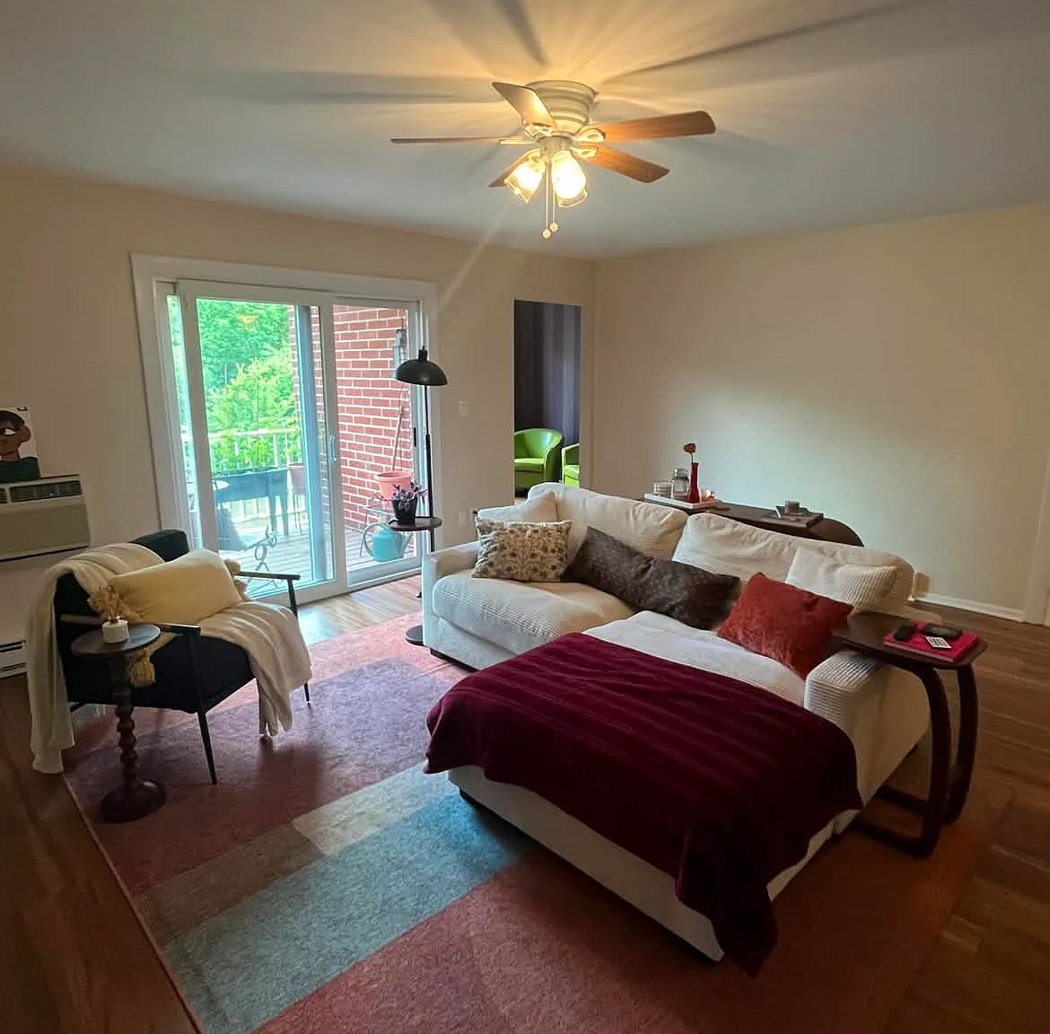2 bed, 960 sqft, $3,000 — Photo 1
