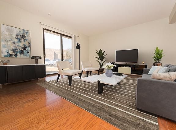 2nd image of 7742 Woodward Ave Unit 7742