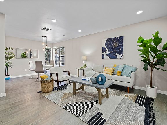 3rd image of 11150 Glenoaks Blvd Unit 139