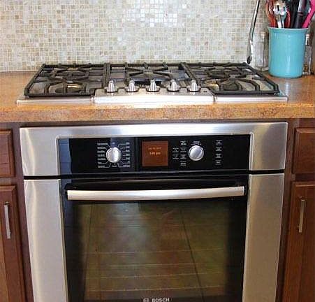 5th image of 908 NW 37th Ct