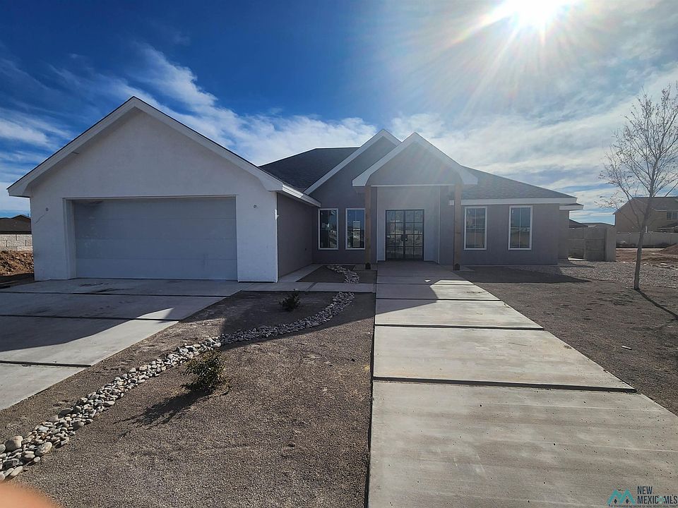 1st image of 8 Bella Piazza Way