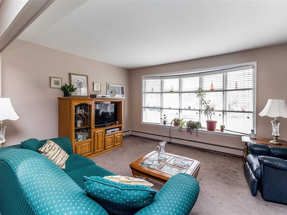 118 Rhode Island Ave, Massapequa, NY 11758 Zillow