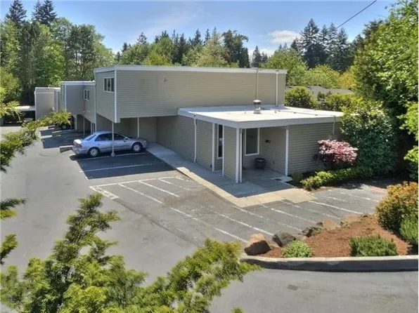 615 SW Ambaum Blvd APT 307, Burien, WA 98166