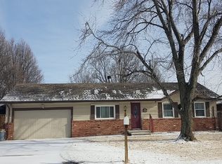 1110 N Sandplum Ln, Wichita, KS 67212