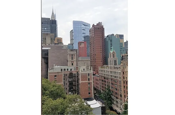 Rented by City Connections Realty | media 5