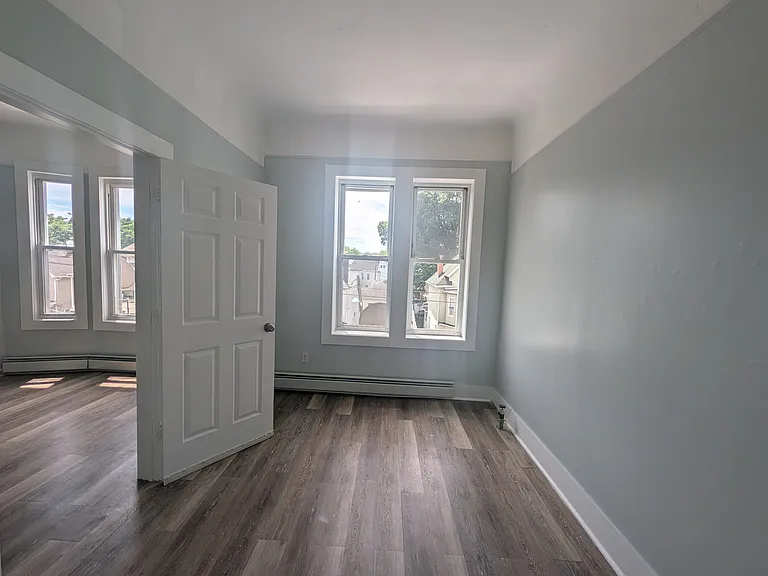 72 Grove St #6 — Photo 6