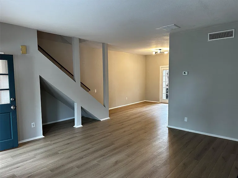 11710 Southlake Dr #12 — Photo 3