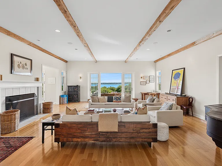 83 Startop Dr — Photo 10