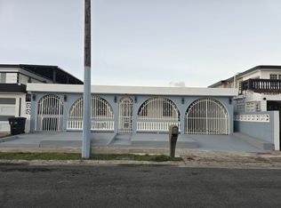 Urb Villa Carolina 12 Calle #517, Carolina, PR 00985