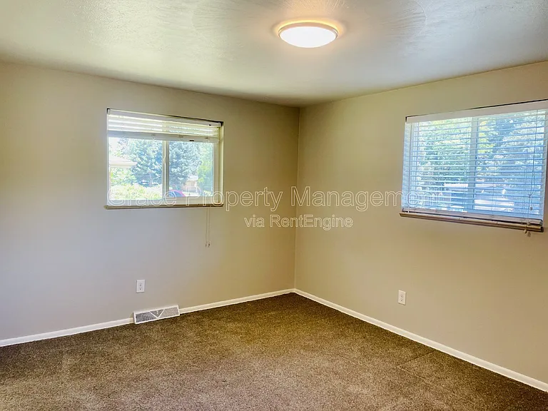 3583 Wright St — Photo 14