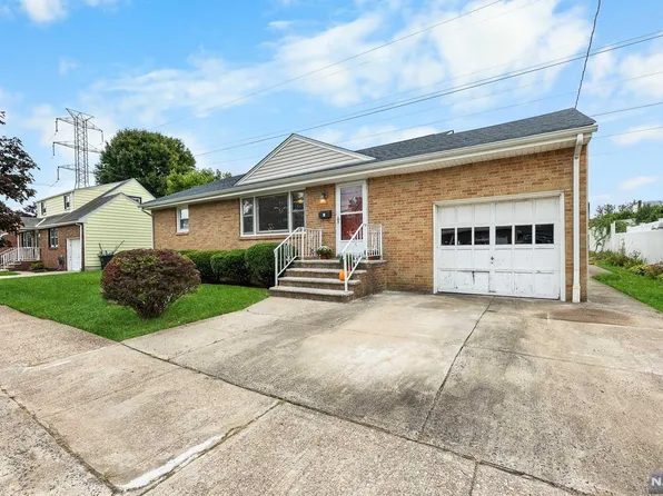 9 Pulaski Dr, North Arlington, NJ 07031