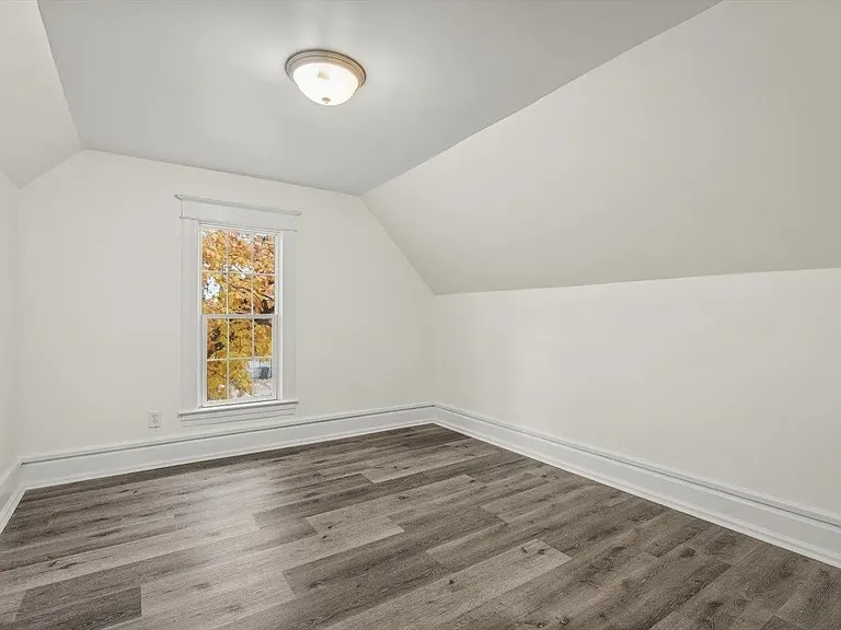 1516 S 5th St — Photo 18