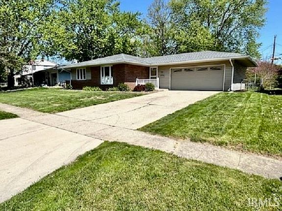 2nd image of 2012 Arapahoe Dr