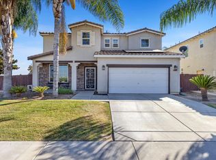 2090 Dunbar Way, Dinuba, CA 93618
