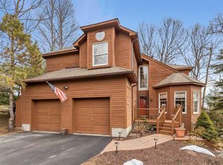 4 Maurerbrook Dr, Fishkill, NY 12524