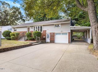 1128 Wavell Rd, Schenectady, NY 12303