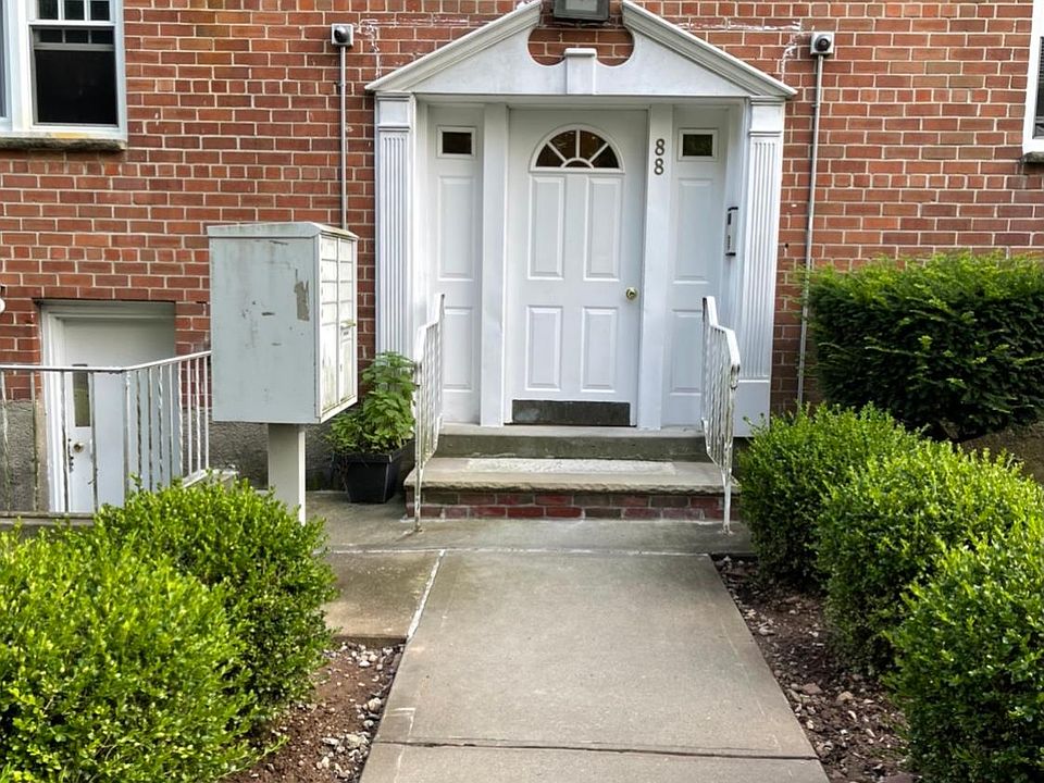 1st image of 88 Montreal Ave #2A