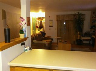 1902 Parknoll Ln, Port Washington, WI 53074