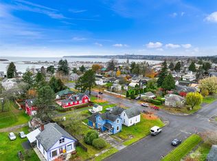 1127 4th St, Blaine, WA