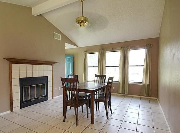 5th image of 11920 Shropshire Blvd