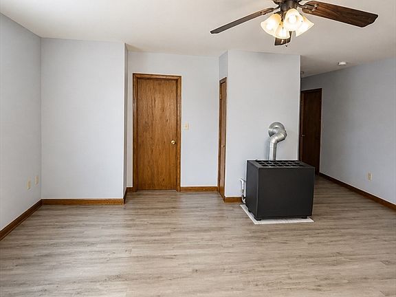 4th image of 90 Aetna St APT 1