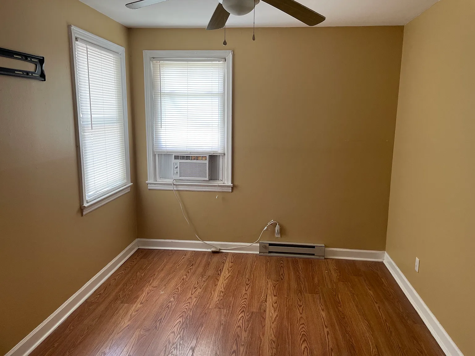 1 bed, 500 sqft, $1,100 — Photo 2