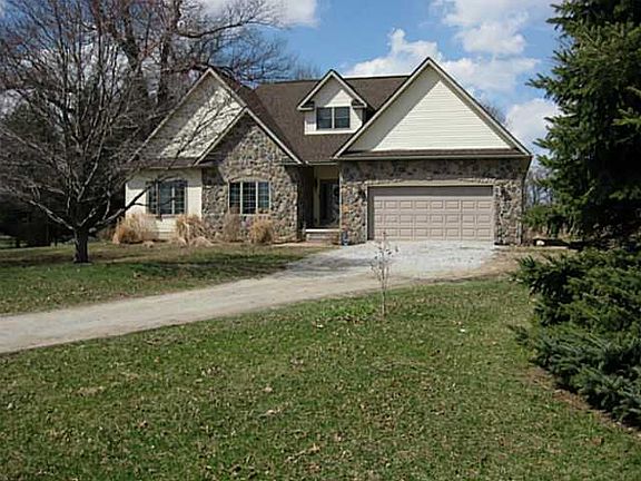2nd image of 15700 Greensburg Pike