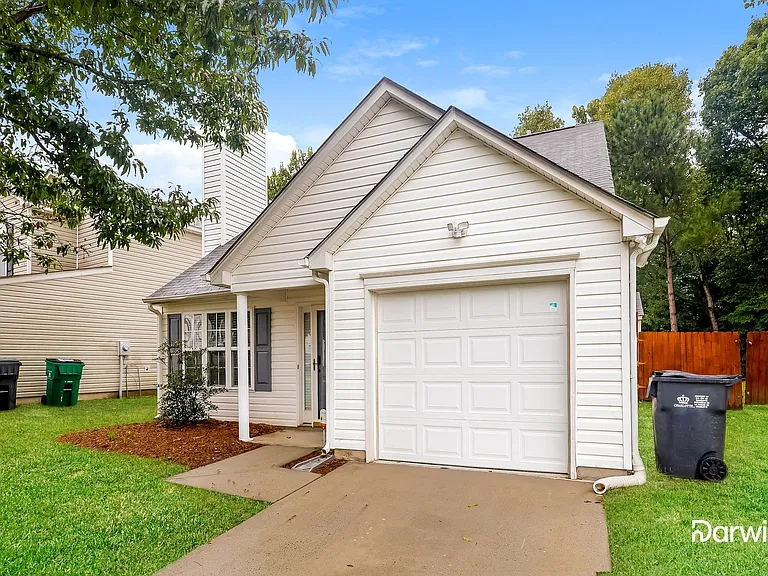 11047 Pointer Ridge Dr — Photo 2