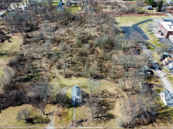 1720 Jacobs Rd, Youngstown, OH 44505